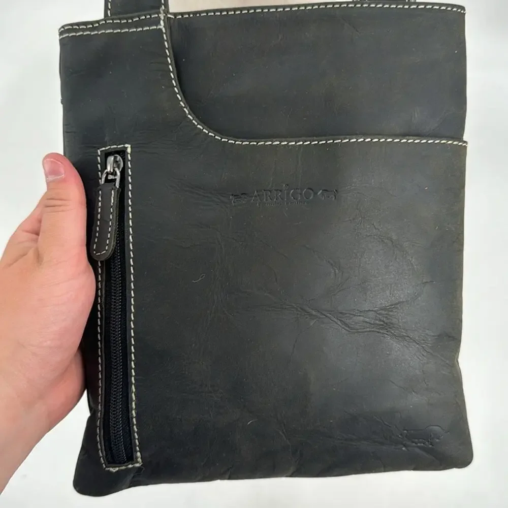 NWT Arrigo Black leather Unisex's Shoulder Crossbody bag